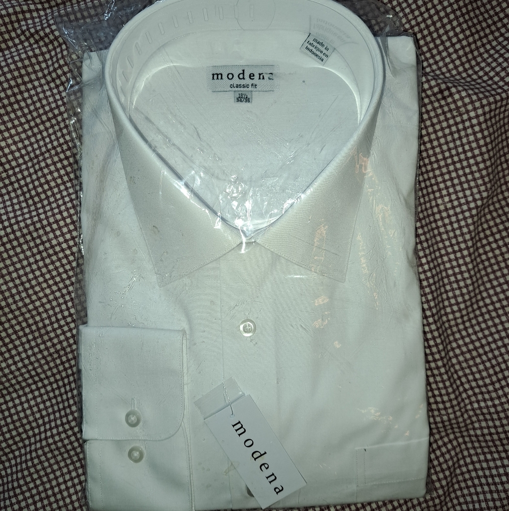 Modena new men's dress shirt size 18 1/2 ☕️